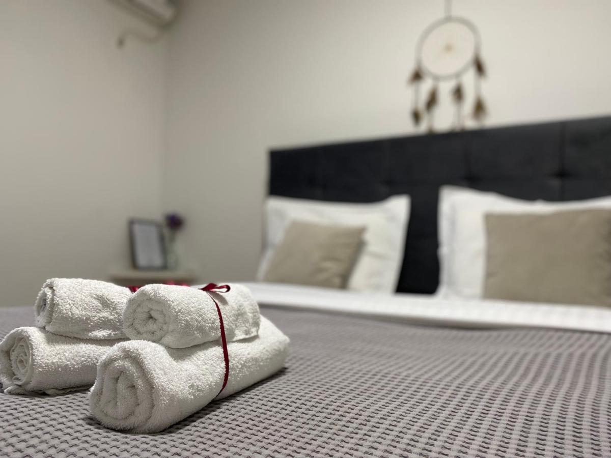 Central Studio Apartments Tiranë Ngoại thất bức ảnh