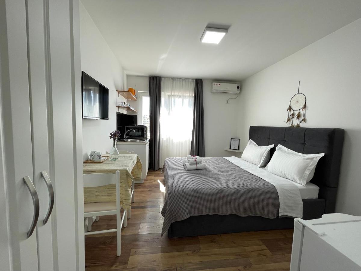 Central Studio Apartments Tiranë Ngoại thất bức ảnh