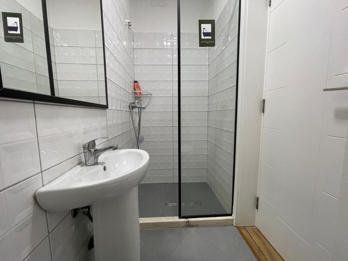 Central Studio Apartments Tiranë Ngoại thất bức ảnh