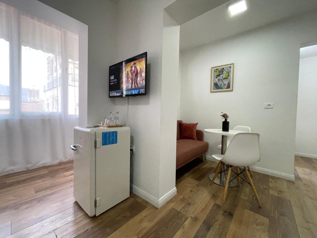 Central Studio Apartments Tiranë Ngoại thất bức ảnh