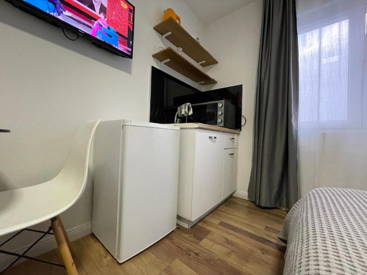 Central Studio Apartments Tiranë Ngoại thất bức ảnh