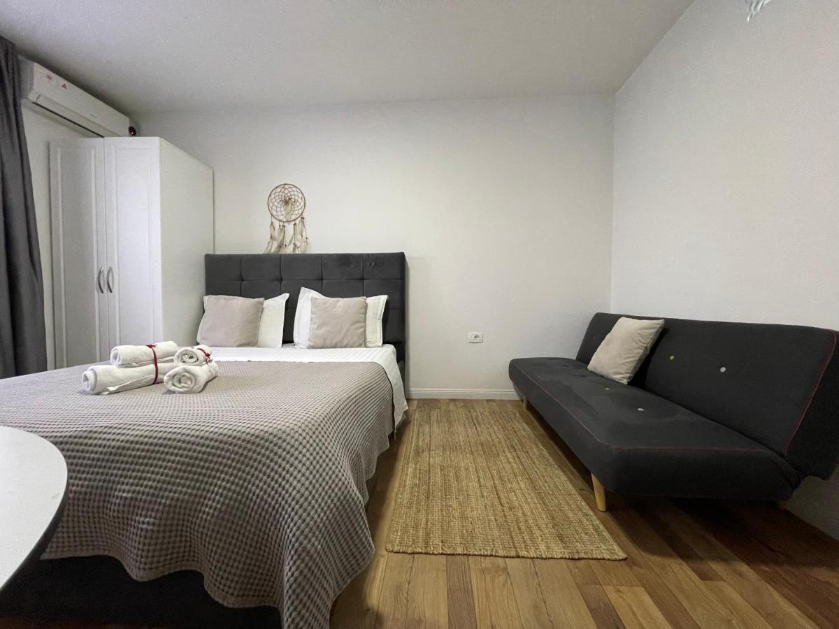 Central Studio Apartments Tiranë Ngoại thất bức ảnh