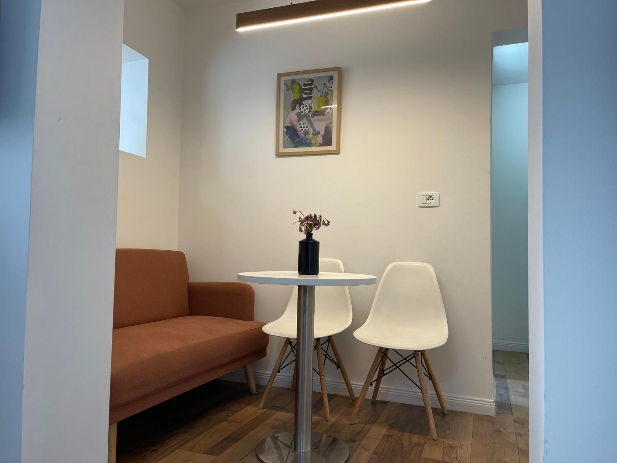 Central Studio Apartments Tiranë Ngoại thất bức ảnh